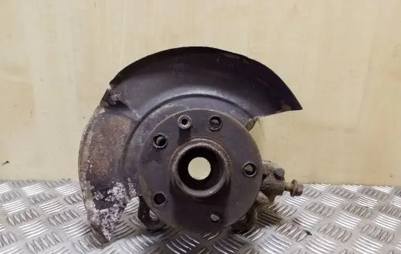 Volkswagen Transporter - Caravelle T4 Front wheel hub