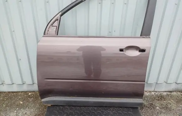 Nissan X-Trail T31 Front door