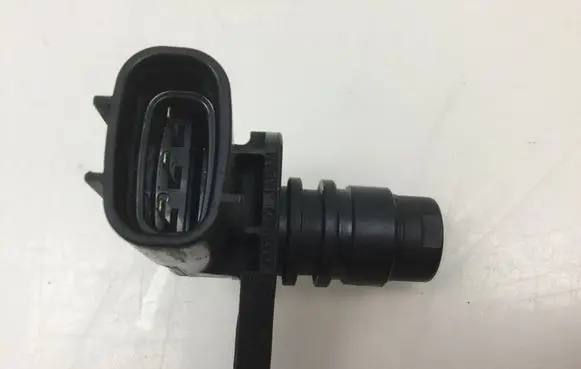 Nissan X-Trail T30 Crankshaft position sensor 9499790090