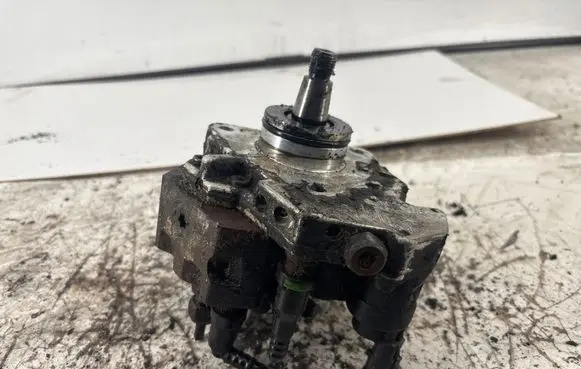 Suzuki Grand Vitara II Fuel injection high pressure pump 20789S 320789S 3063148