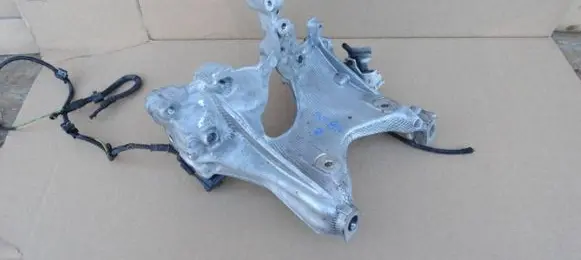 Audi A5 Engine mounting bracket 8W0399296E