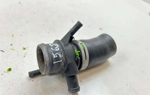 Land Rover Range Rover L322 Engine coolant pipe/hose
