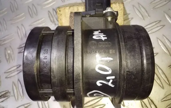 Volkswagen PASSAT CC Mass air flow meter 06F906461B AFH60M27A