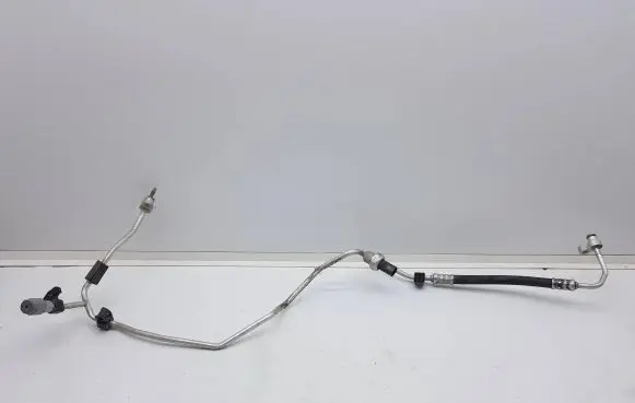 Infiniti Q30 Air conditioning (A/C) pipe/hose 924405DA3A