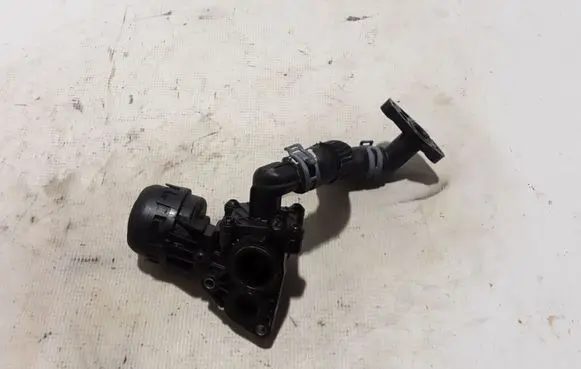 Coolant pipe/hose