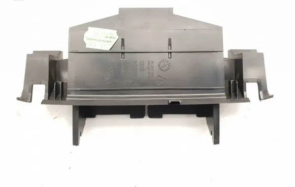 Land Rover Discovery 4 - LR4 Car ashtray 1020128 AH22048A02A