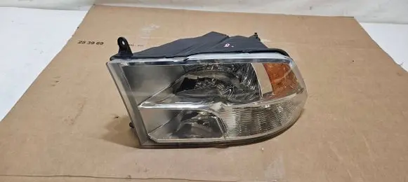 Dodge RAM 1500 DS Headlight/headlamp 68001485AA