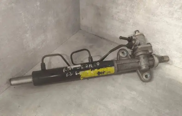 KIA Cerato Steering rack 577002F100