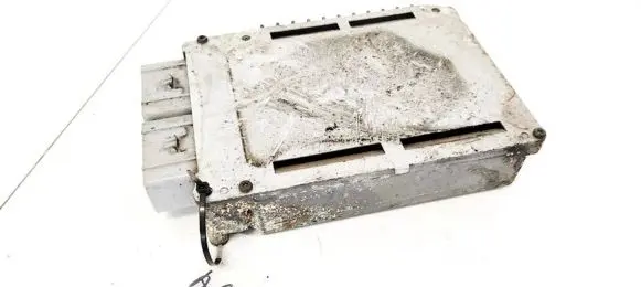 Chrysler Sebring (ST-22 - JR) Engine control unit/module 04745860 6449020