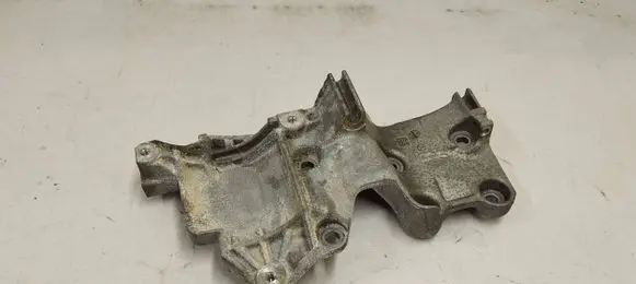 Mercedes-Benz A W177 Generator/alternator bracket 117105989r