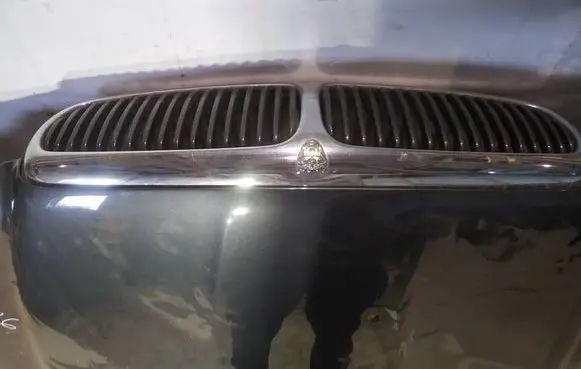 Jaguar X-Type Front grill