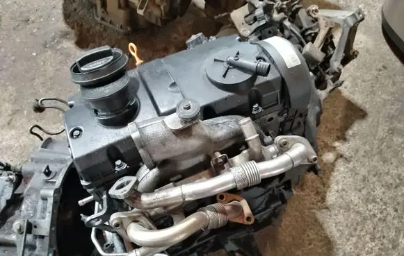 Seat Alhambra (Mk1) Engine AUY