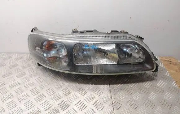 Volvo V70 Headlight/headlamp