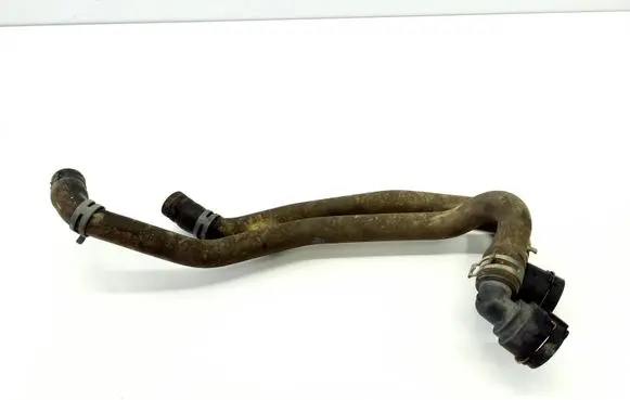 Engine coolant pipe/hose