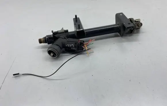 Mercedes-Benz A W168 Steering wheel axle A1684600816