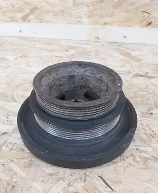 BMW 5 E39 Crankshaft pulley 1438995