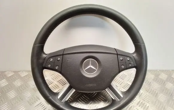 Mercedes-Benz GL X164 Steering wheel