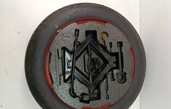 Hyundai Veloster R15 spare wheel 529102H910HM