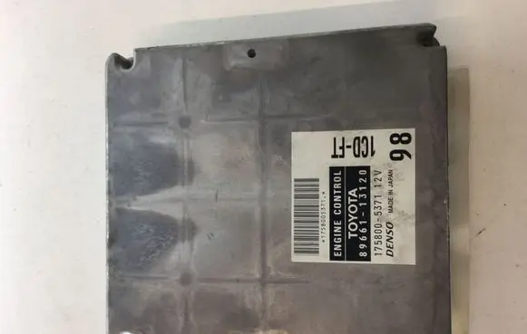 Toyota Corolla Verso E121 Engine control unit/module 8966113120 1758005371