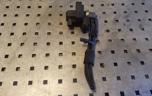 Vacuum valve