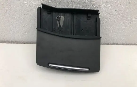 Audi A6 S6 C6 4F Ashtray (front) 4F1857951A