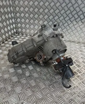 BMW X5 E70 Gearbox transfer box case 7574777 8686225010 137744