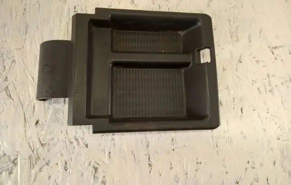 BMW 3 E46 Armrest 51168213674