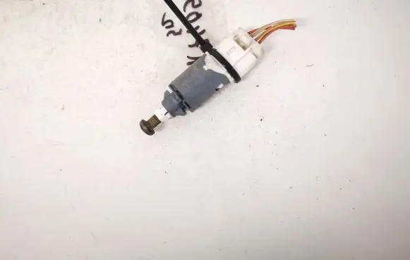 Renault Megane II Brake pedal sensor switch 8200168238b 8200168238-b