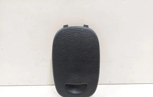 Chrysler PT Cruiser Fuse box cover