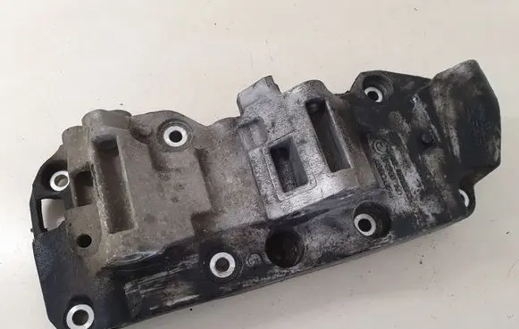 BMW 3 E90 E91 Generator/alternator bracket 8506863