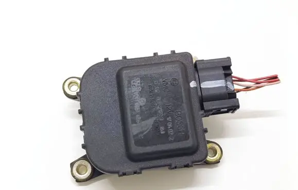 Citroen C5 Air flap motor/actuator 0132801217