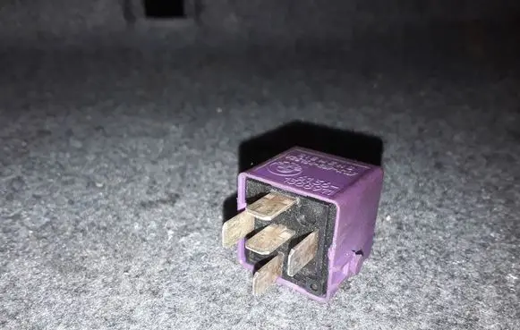 BMW 5 E39 Other relay 61361388911 1388911