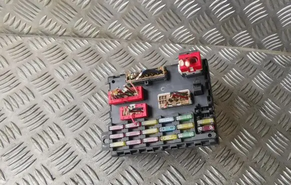 Alfa Romeo 156 Fuse module 60679160