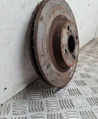 Toyota Corolla E120 E130 Front brake disc