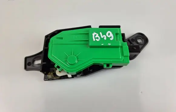 Hyundai Santa Fe Fuel tank cap lock 81550S1001