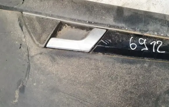 Rear door interior handle