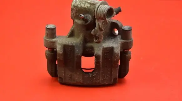 Ford Kuga II Rear brake caliper