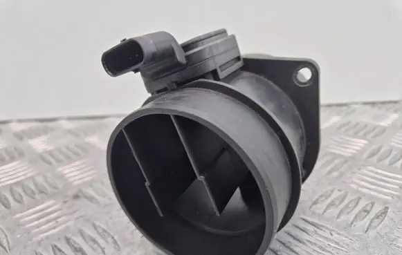 Mercedes-Benz C W204 Mass air flow meter A6510900248 037021143