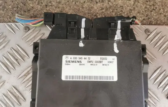 Mercedes-Benz E W211 Gearbox control unit/module A0305454432