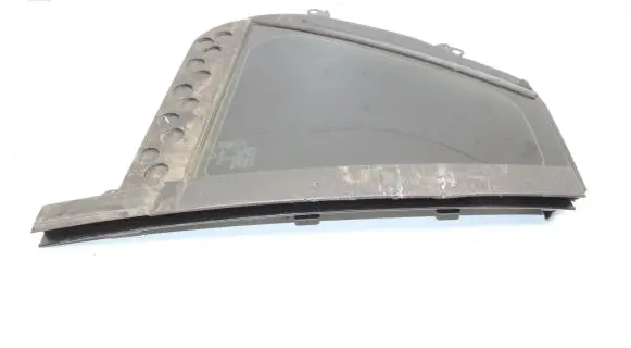Volvo V60 Rear side window