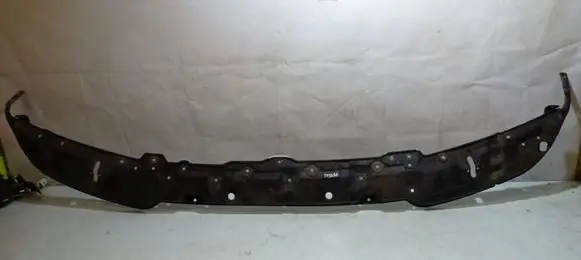 Mitsubishi Pajero Radiator support slam panel