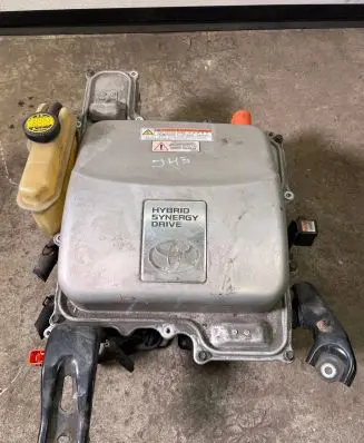 Toyota Prius (XW20) Voltage converter inverter 