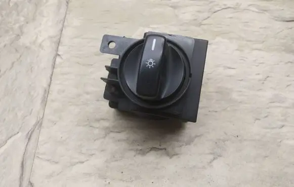 Mercedes-Benz A W169 Light switch 1695451004