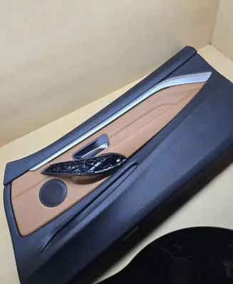 BMW 4 F32 F33 Front door card panel trim 7372502 DP00014239 7463900
