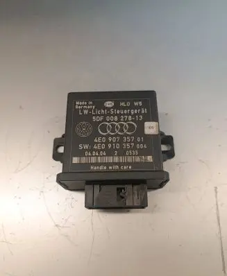 Audi A8 S8 D3 4E Light module LCM 4E0907357 4E0910357 5DF00827813