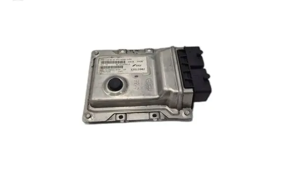 Fiat 500 Engine control unit/module 52013982