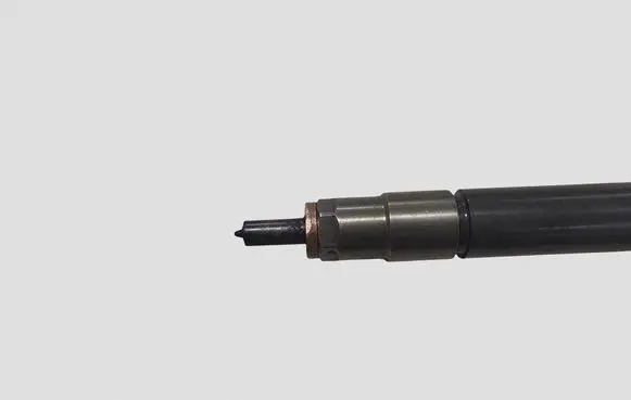 Nissan Qashqai Fuel injector 0445110414