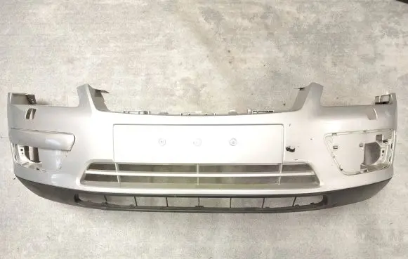 Ford Focus Front bumper 4M5117757A 45117c749a
