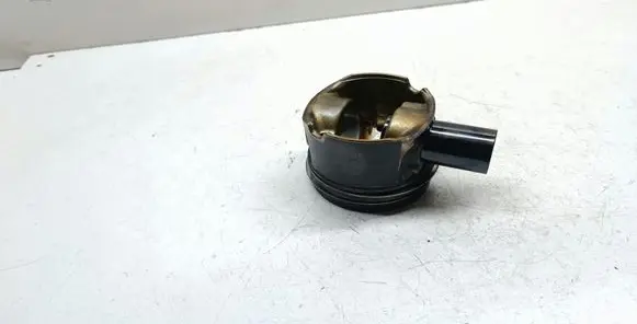 BMW X5 E70 Piston 84L110