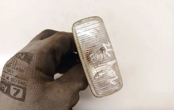 Lexus RX 300 Front fender indicator light E130703